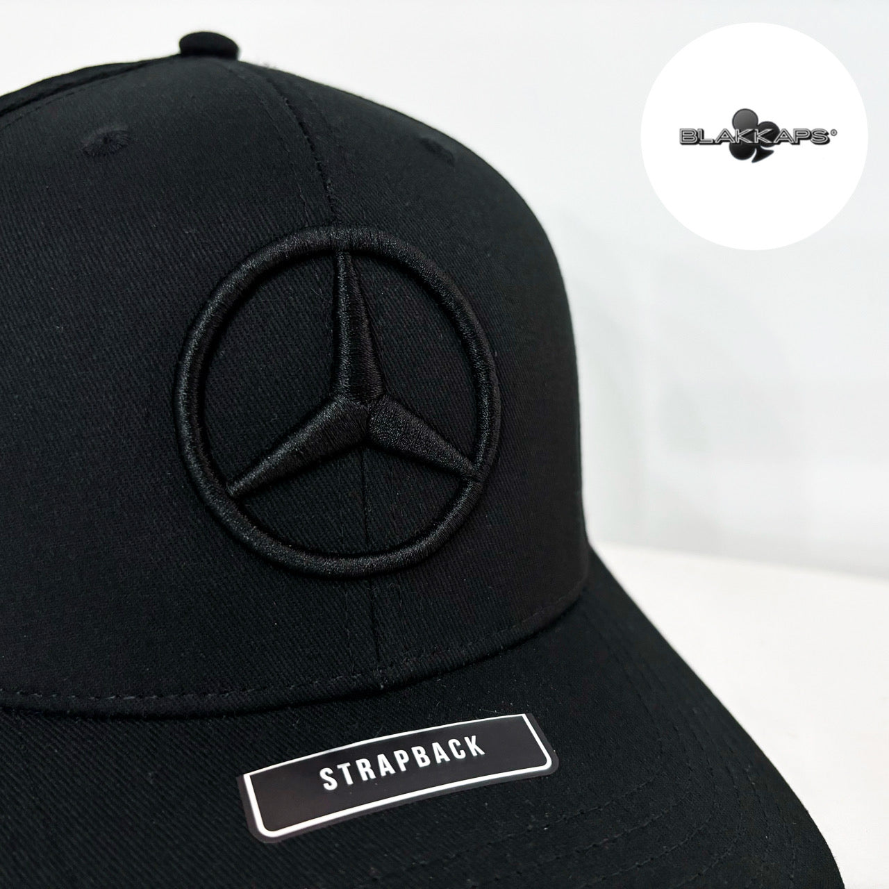 Gorra Negra MERCEDES BENZ Bordada 3D Strapback BLAKKAPS®♣️